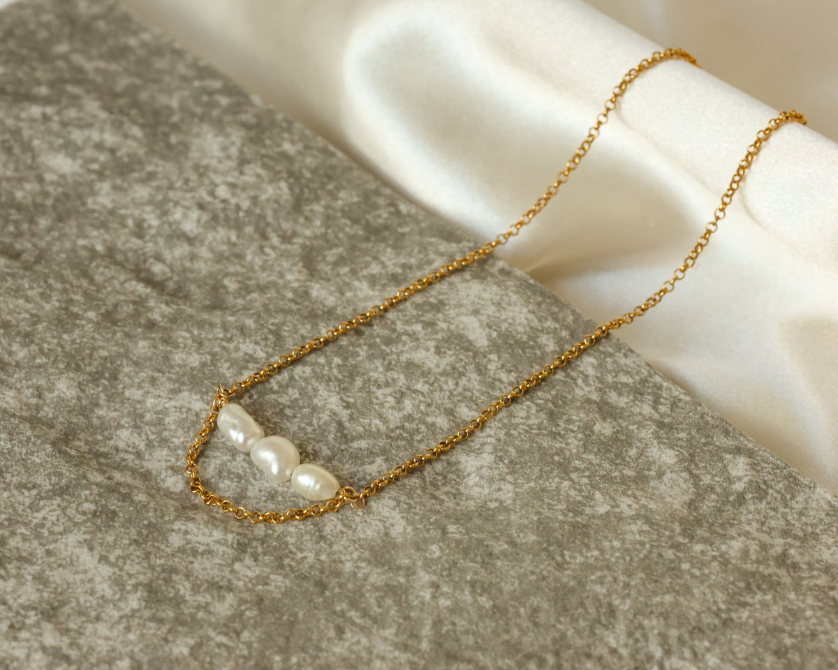 Golden Trio Pearl Choker Necklace (15”)
