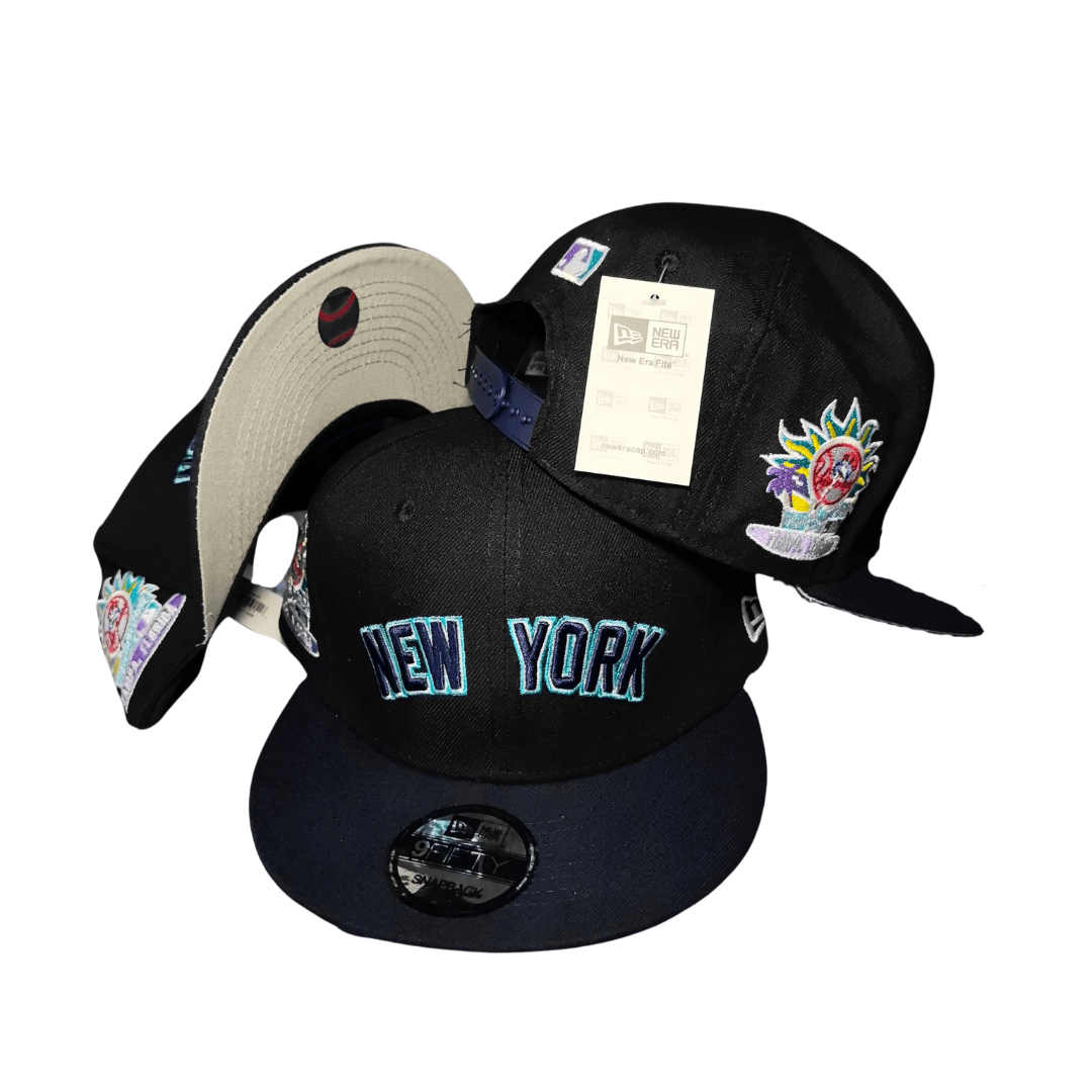 New York 9FIFTY with Embroidered Side Artwork Black and Navy Snapback Cap