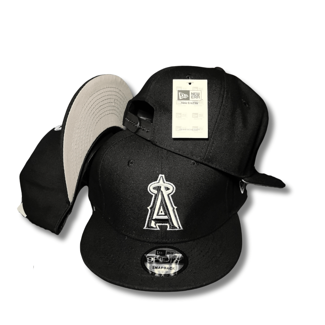 Los Angeles Angels New Era 9FIFTY Black and White Snapback Cap