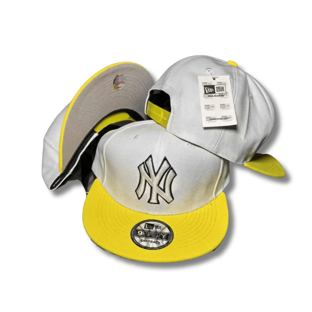New York Yankees 9FIFTY White with Yellow Brim and Black Logo Snapback Cap