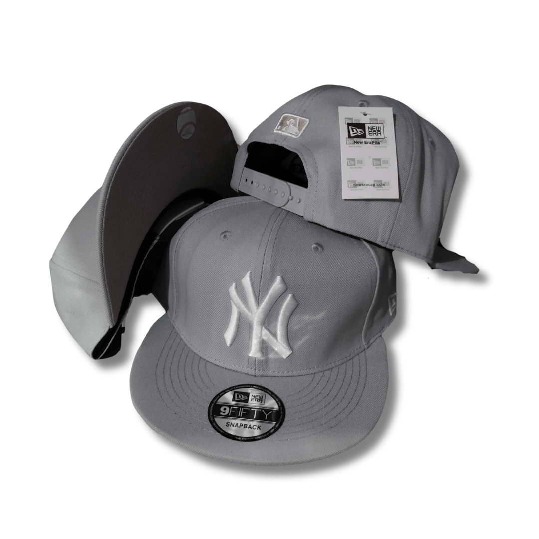 New York Yankees New Era 9FIFTY Classic Gray with White Logo Snapback Cap