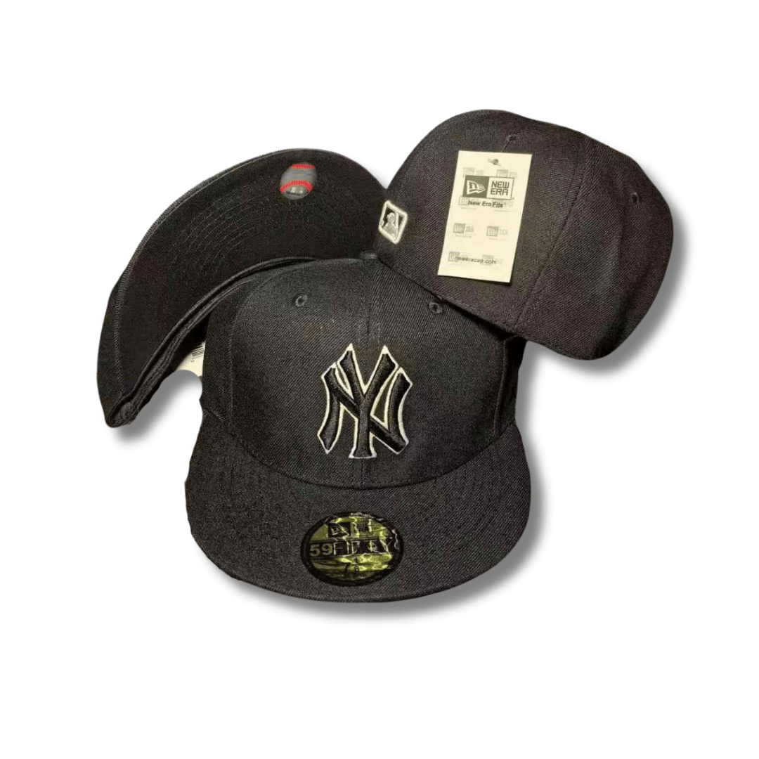 New York Yankees All-Black Classic MLB Style Fitted Cap