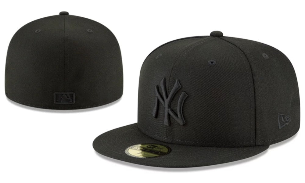 New York Yankees 59FIFTY Hat with Blackout Logo - Black
