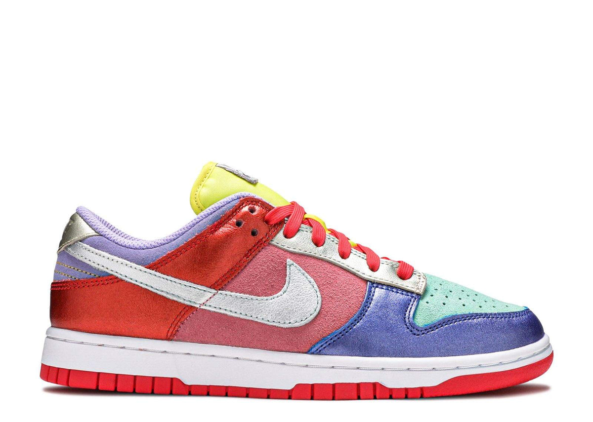 Nike Dunk Low 'Sunset Pulse' Sneakers