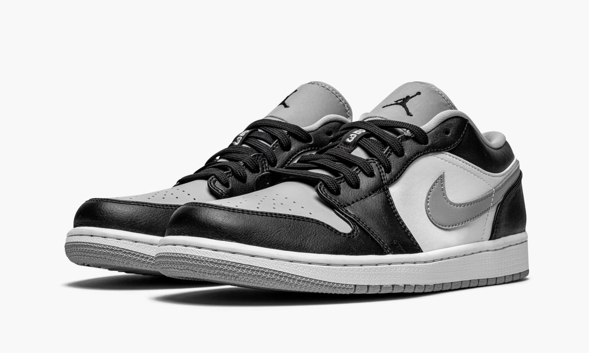 Air Jordan 1 Low "Light Smoke Grey" Sneakers