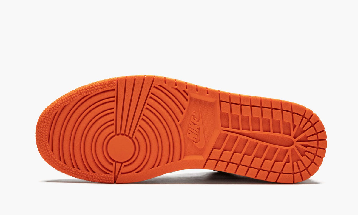 Air Jordan 1 Low Shattered Backboard Sneakers