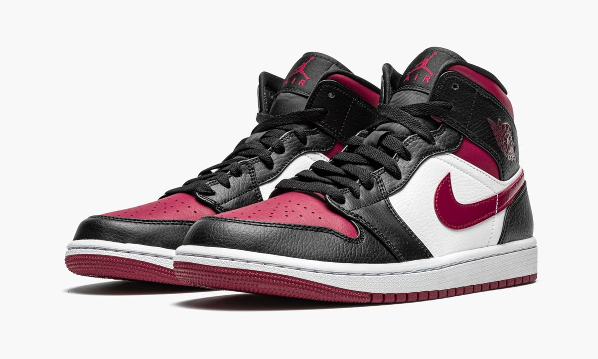 Air Jordan 1 Mid "Bred Toe" Sneakers