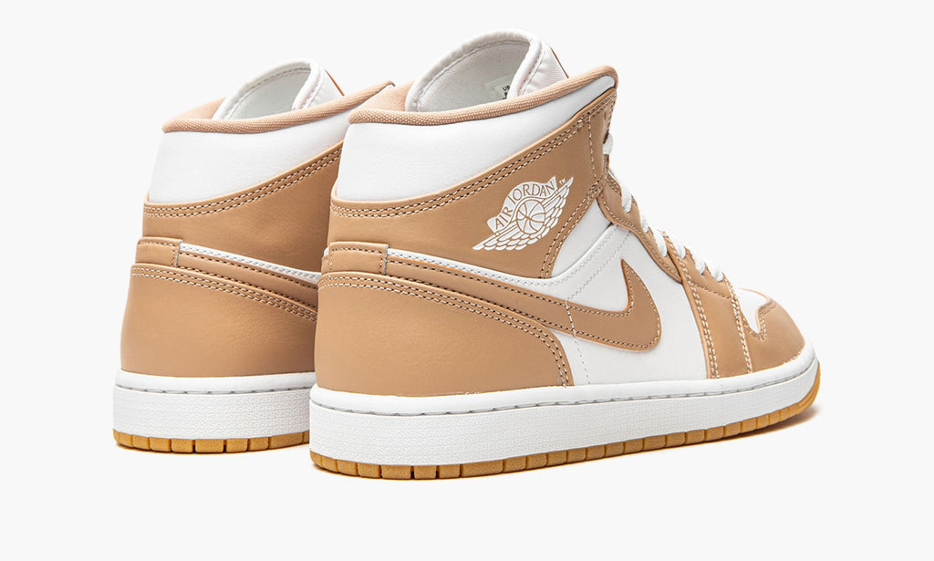 Air Jordan 1 Mid Tan / Gum Sneakers