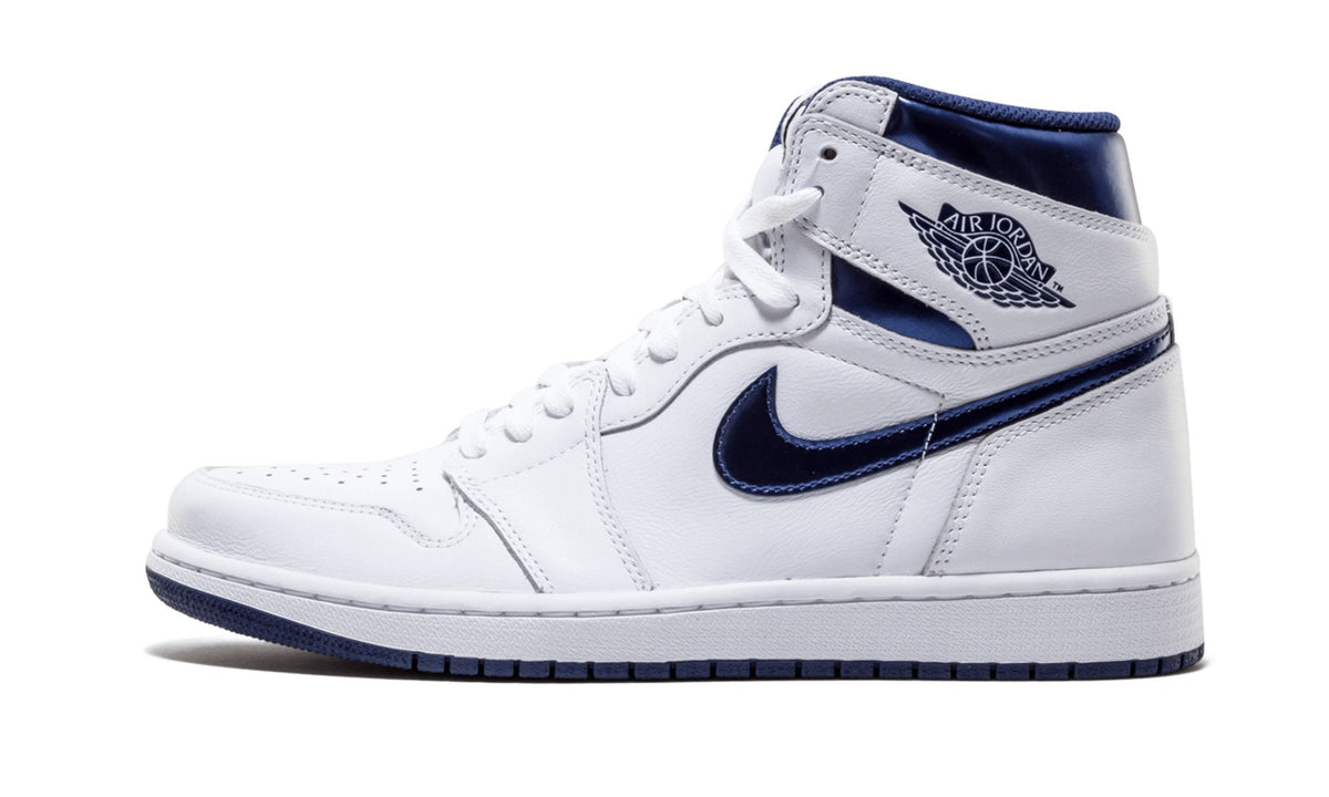 Air Jordan 1 Retro "Metallic Navy" Sneakers