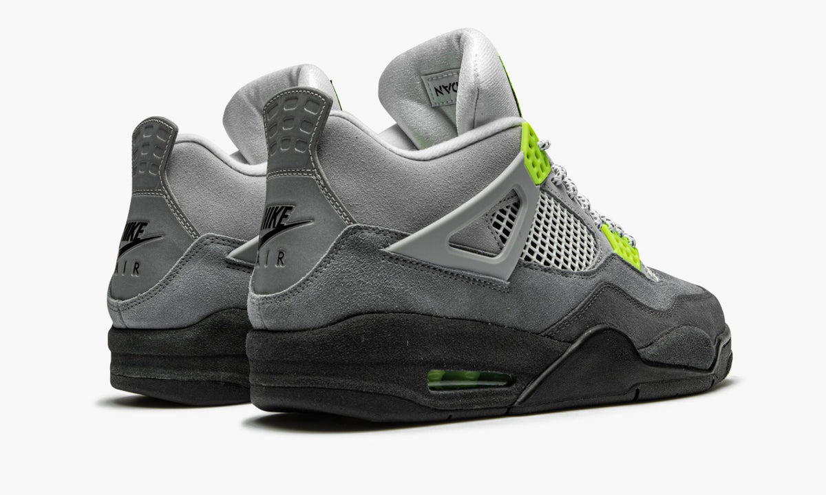 Air Jordan 4 Retro SE Neon Sneakers
