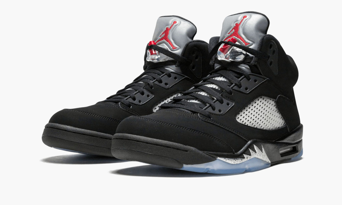 Air Jordan 5 Retro OG "Black / Metallic" Sneakers
