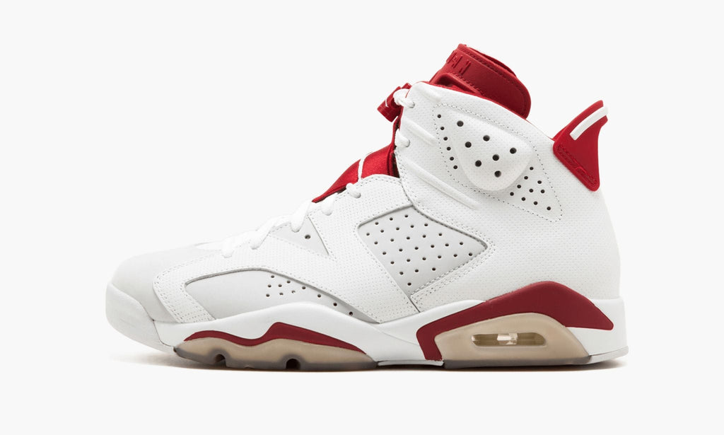 Air Jordan 6 Retro "Alternate" Sneakers