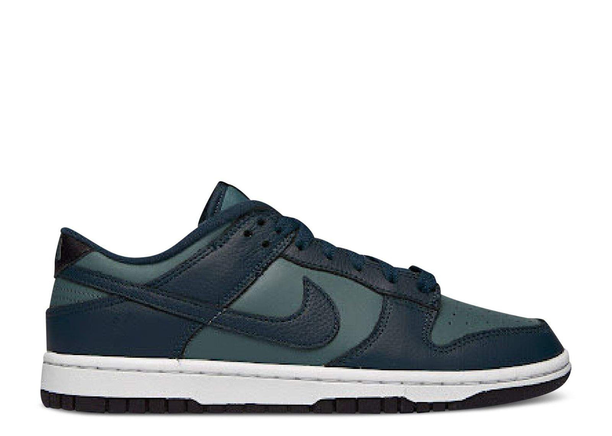 Nike Dunk Low 'Armory Navy' Sneakers