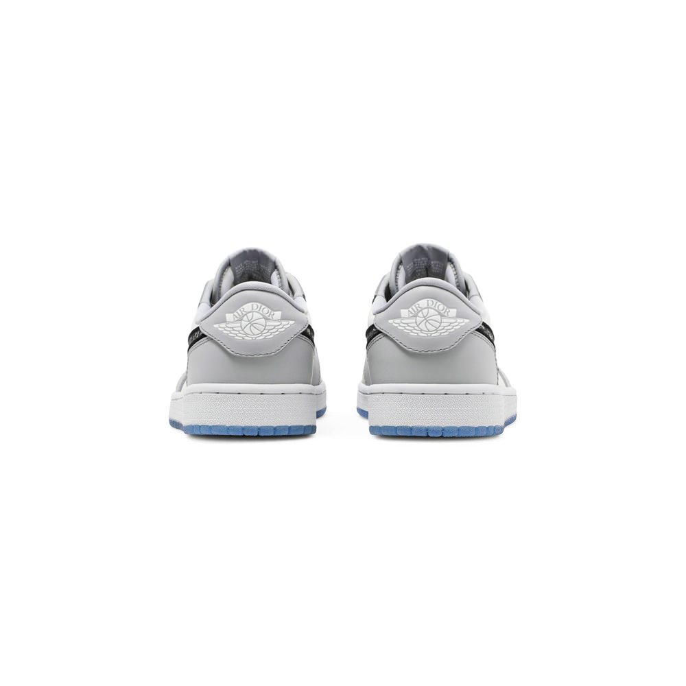 Jordan 1 Retro Low Sneakers
