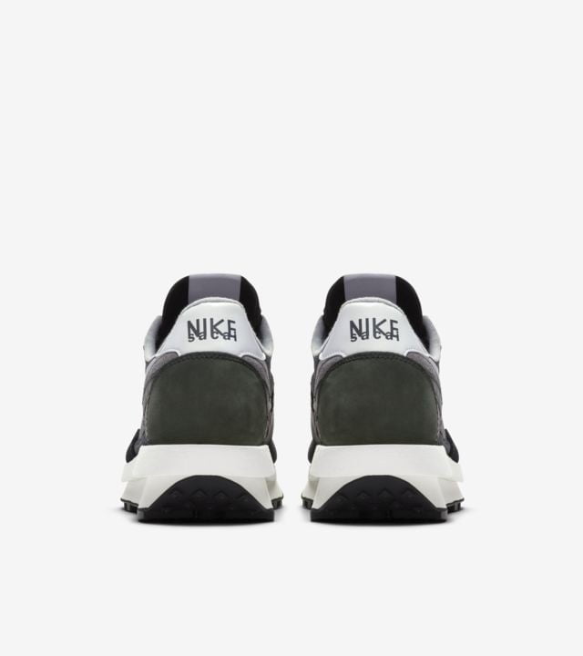 Nike LD Waffle sacai Black Sneakers