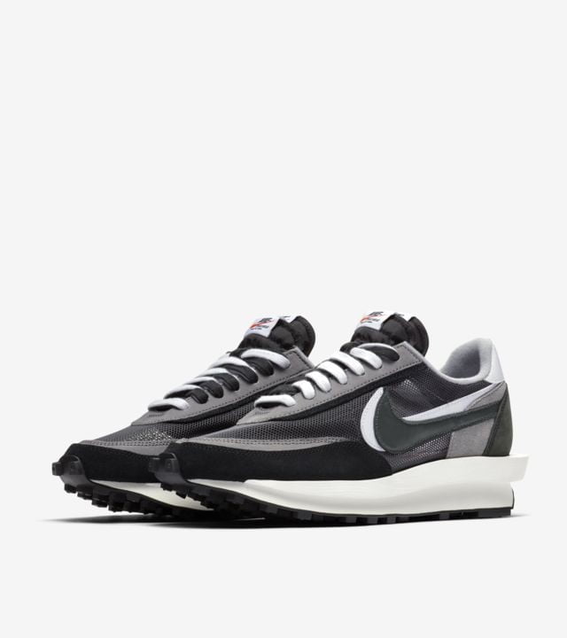 Nike LD Waffle sacai Black Sneakers