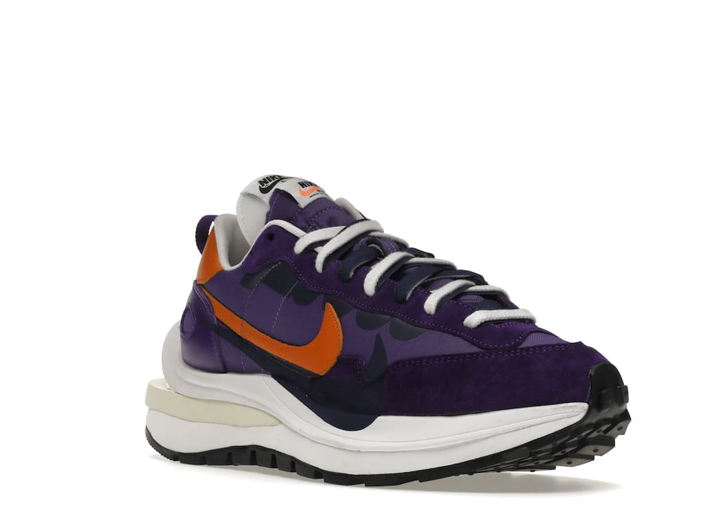 Nike Vaporwaffle sacai Dark Iris Sneakers