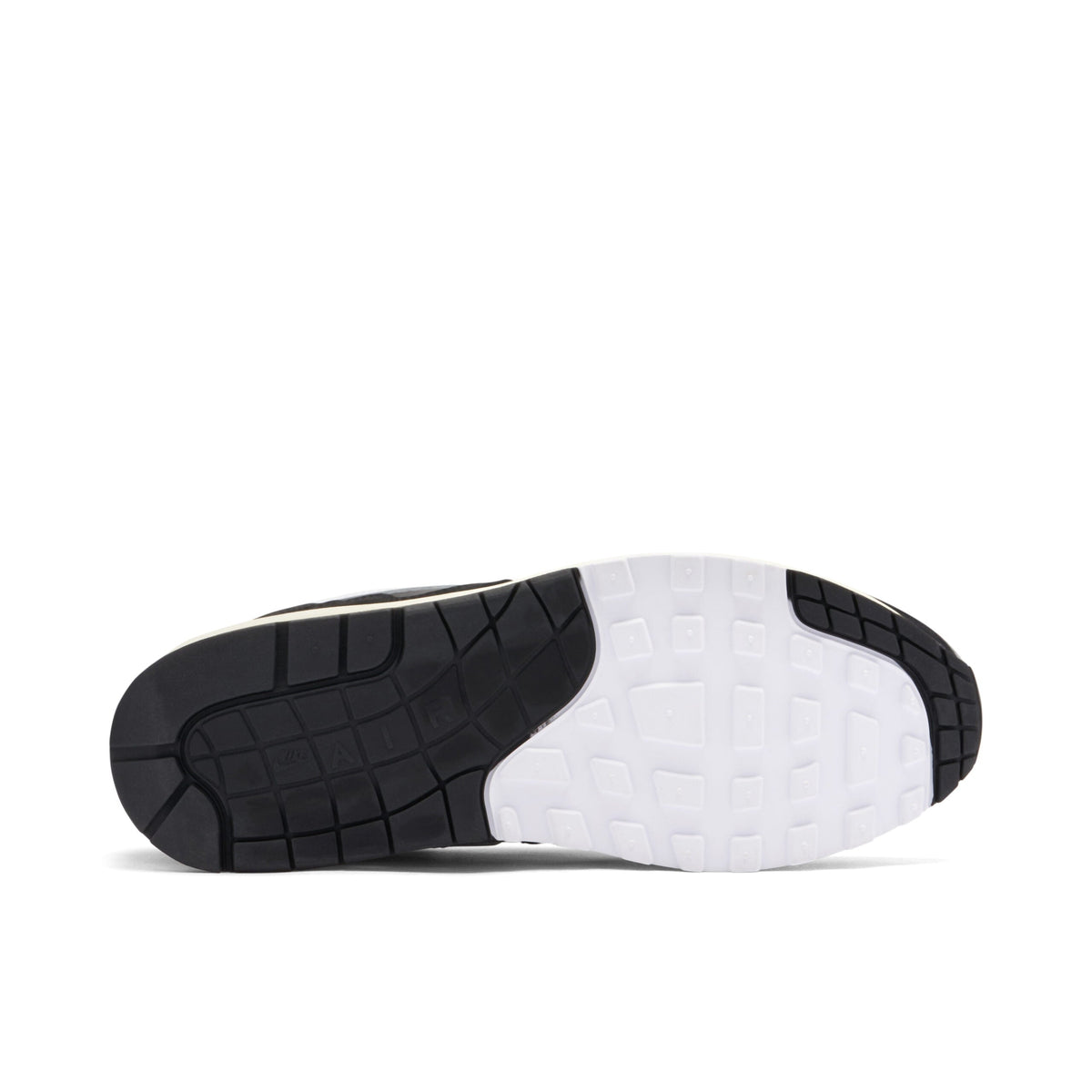 Patta x Nike Air Max 1 Black White (With Bracelet) Sneakers