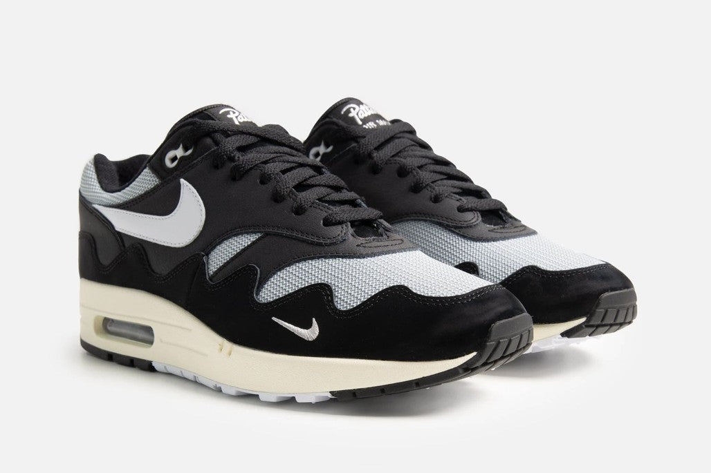 Patta x Nike Air Max 1 Black White (With Bracelet) Sneakers