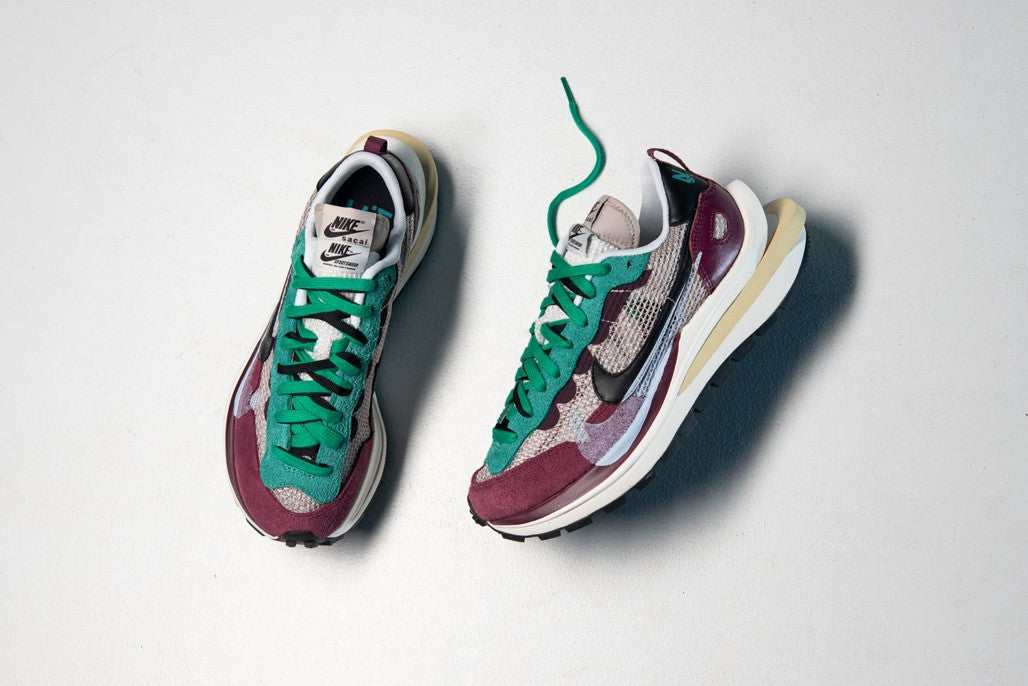 Sacai x Nike Vaporwaffle Red Green Sneakers