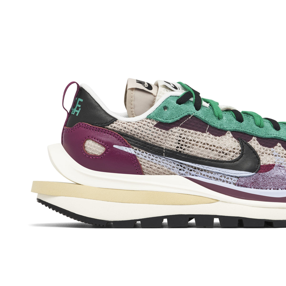 Sacai x Nike Vaporwaffle Red Green Sneakers
