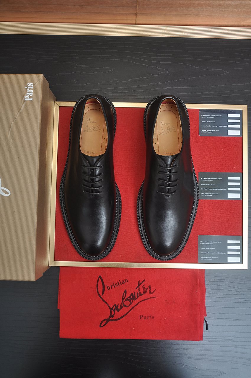 Christian Louboutin Black Red Sole Lace-Up Dress Shoes — front