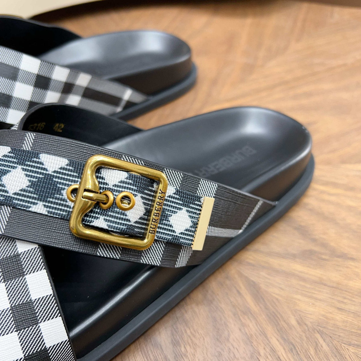 Burberry Checked Cross-Strap Slide Sandals — detail