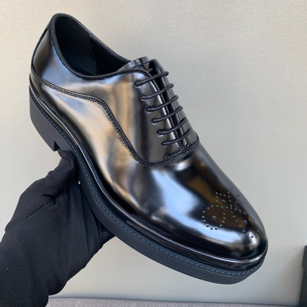 PRADA Black Brogue Lace-Up Dress Shoes — model