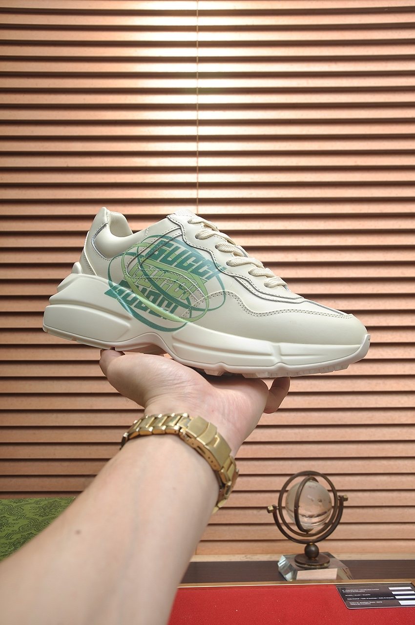 Gucci Off-White Green Graphic Low-Top Sneakers — model