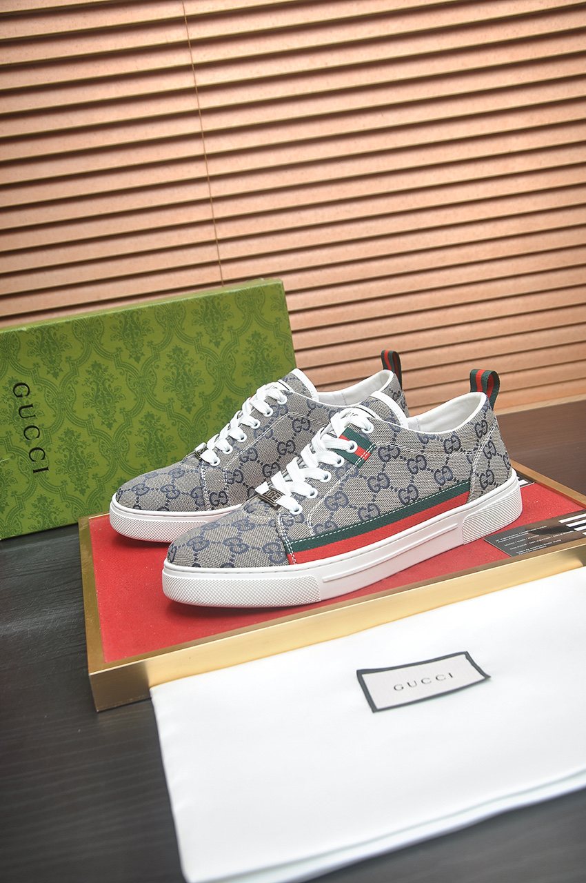 Gucci Stripe Low-Top Sneakers — side