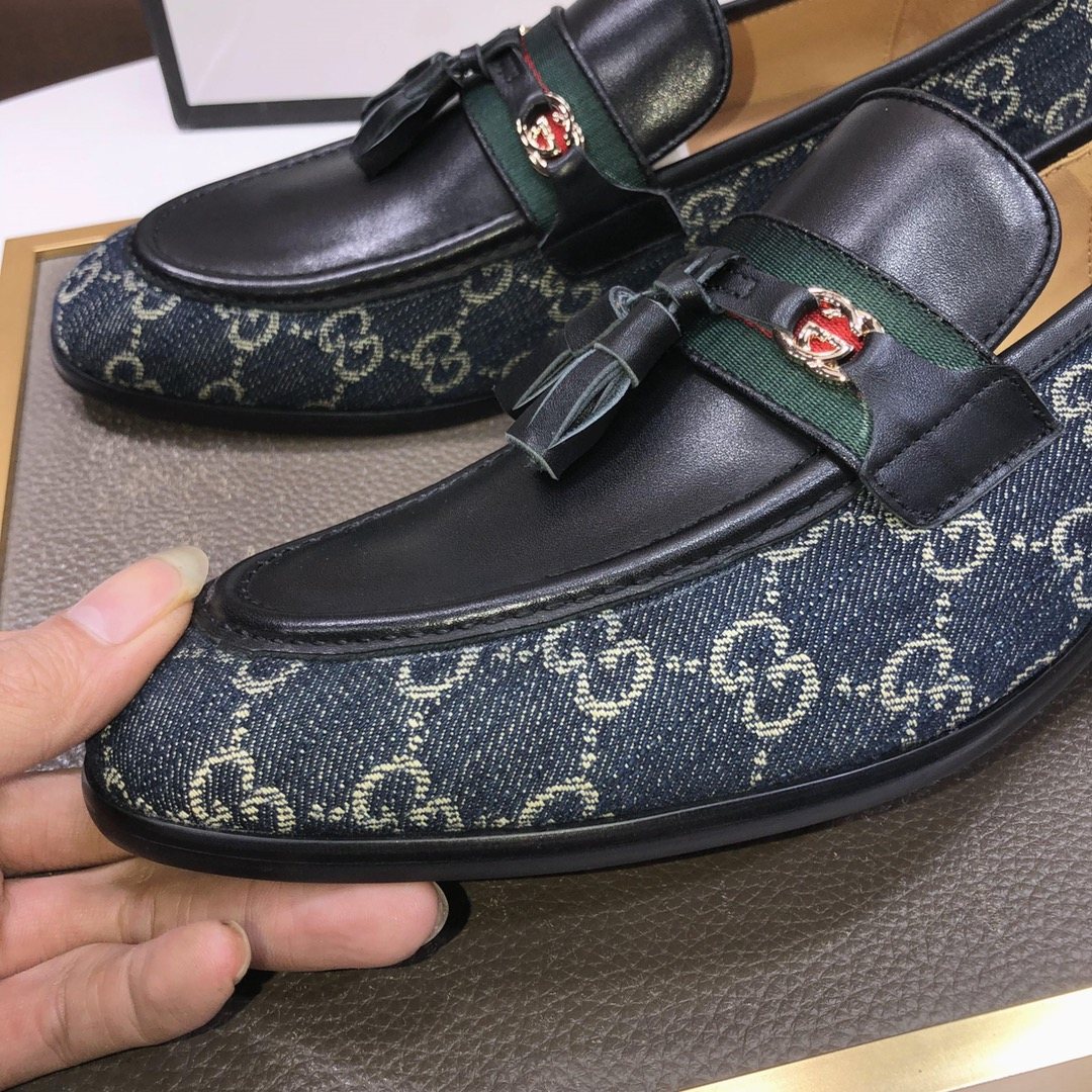 Gucci Monogram Tassel Loafers — detail