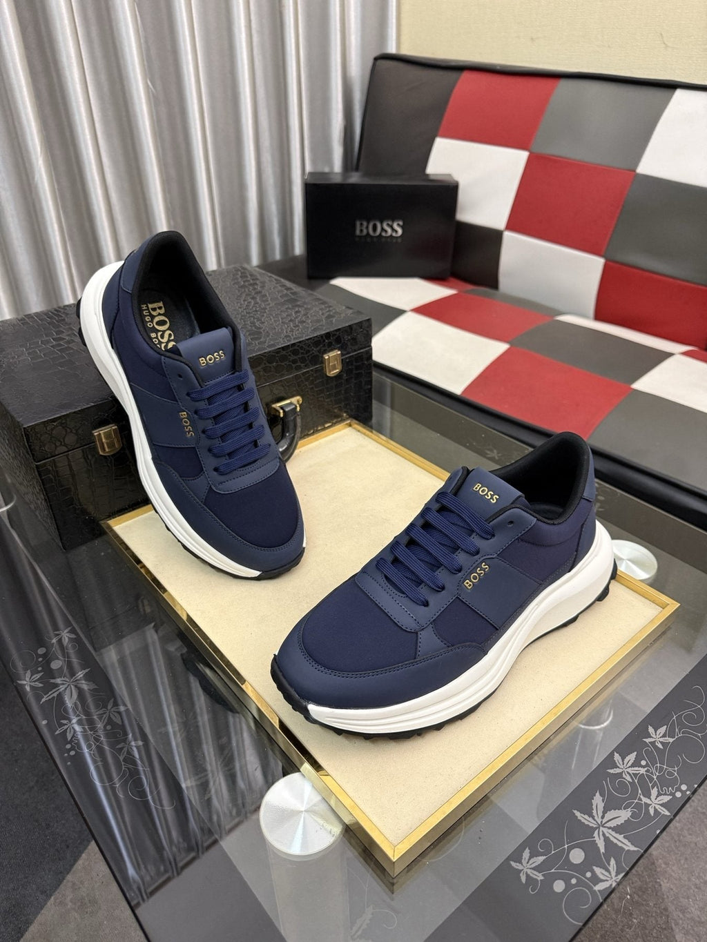 微商相册测试鞋子-BOSS Layered Low-Top Sneakers — front
