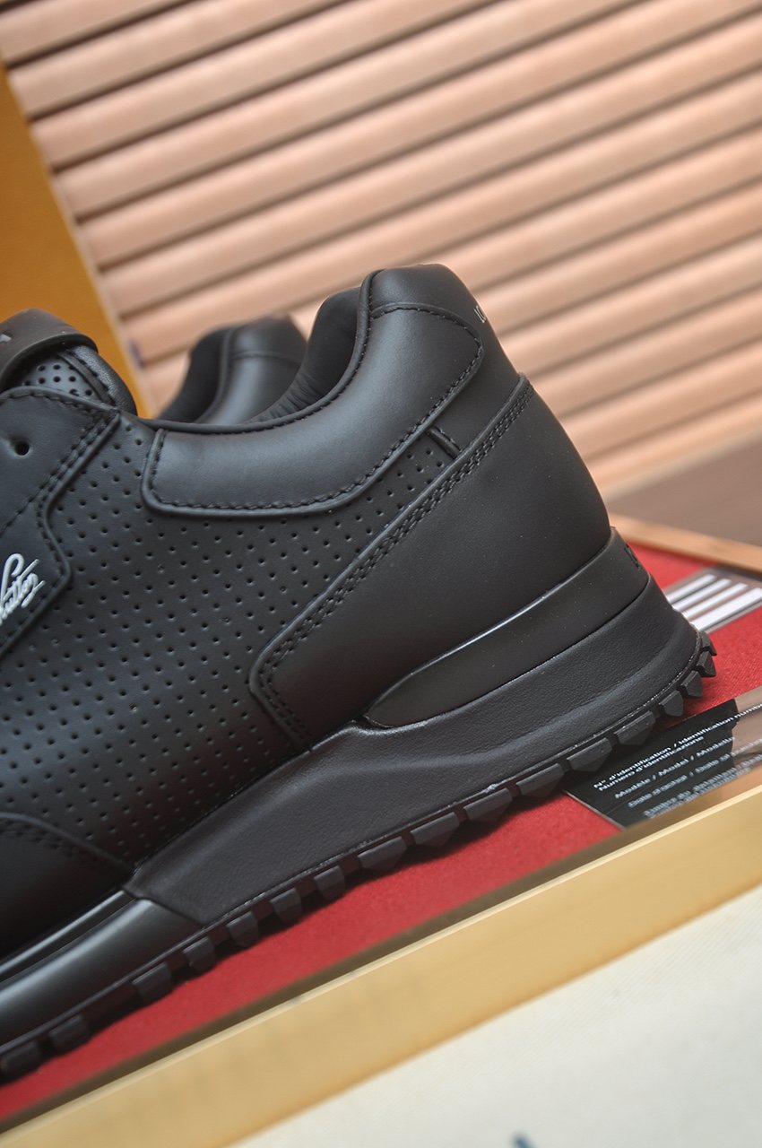 Louis Vuitton Dark Gray Low-Top Sneakers — detail