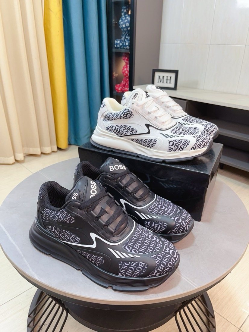 HUGO BOSS Logo-Pattern Low-Top Sneakers — side
