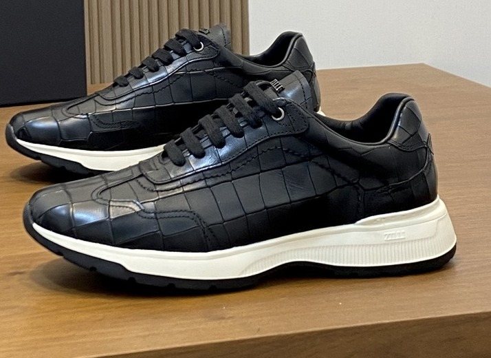 ZILLI Black Textured Low-Top Sneakers — hero