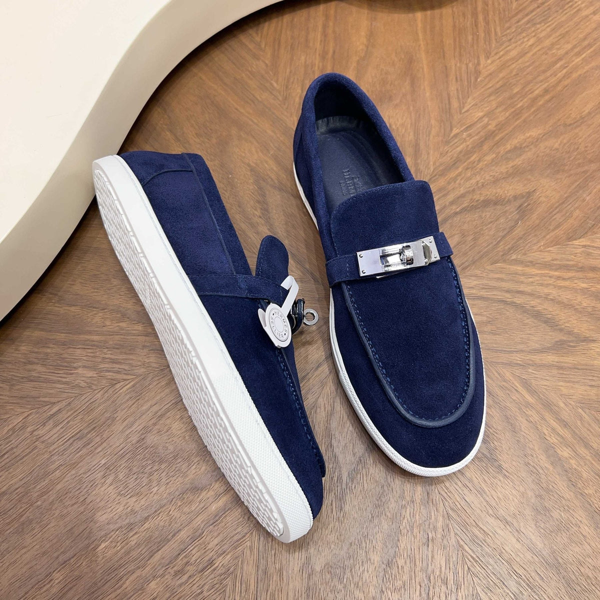 Men’s Textured Bar Loafers — side