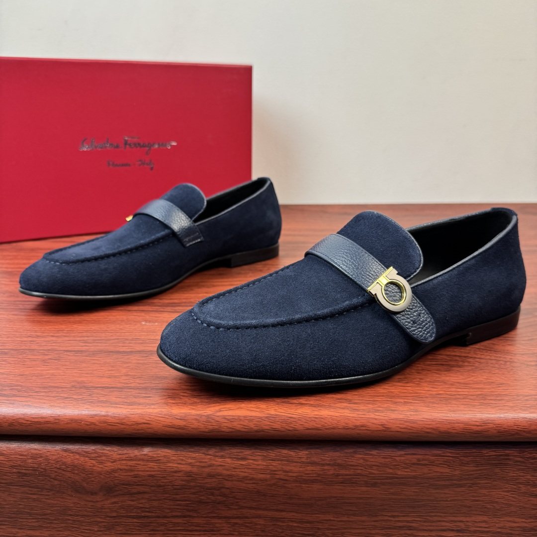 Ferragamo Gancini Buckle Men's Loafers — hero