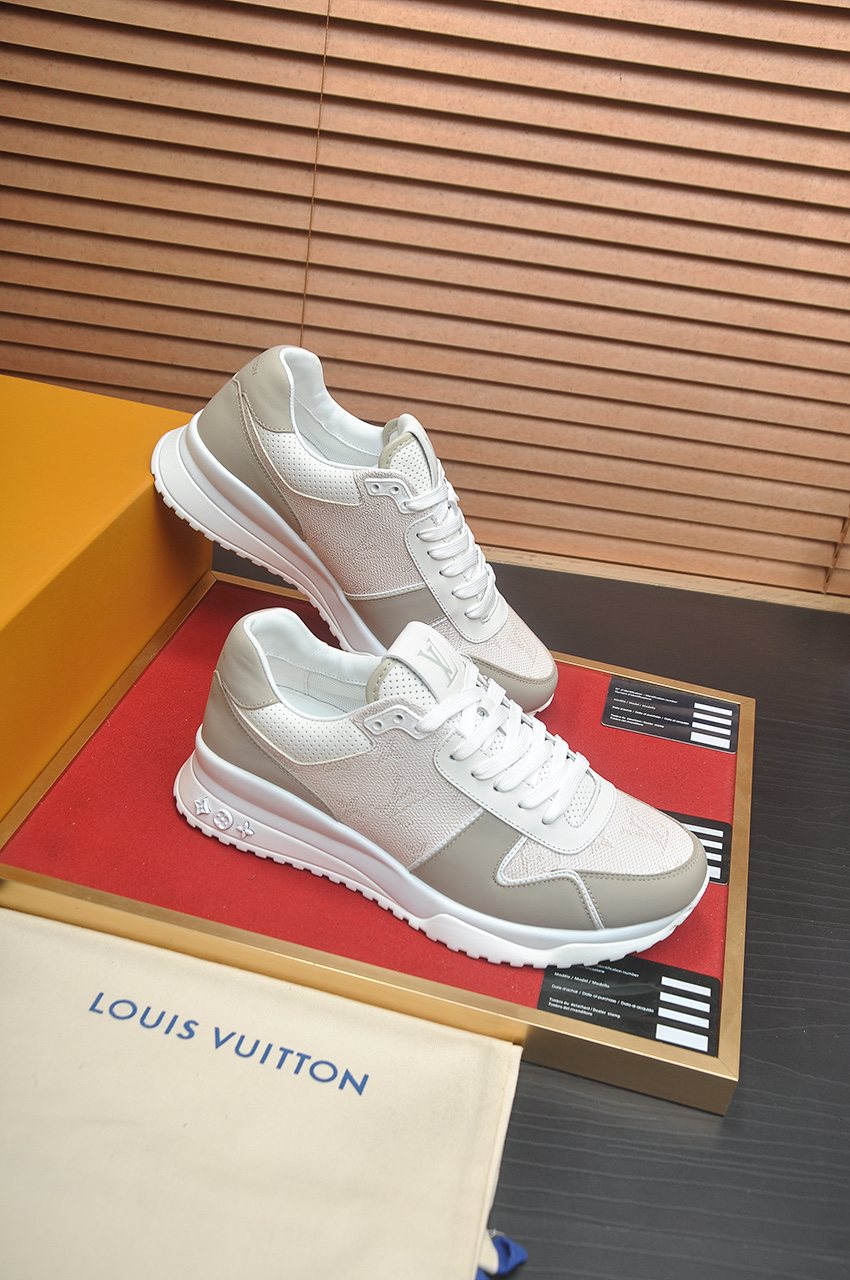 Louis Vuitton Panel Low-Top Sneakers — model