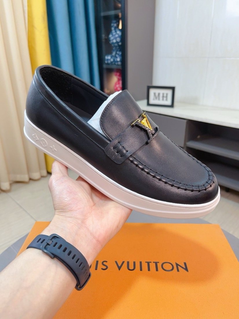 Louis Vuitton Moc-Toe Buckle Loafers — model