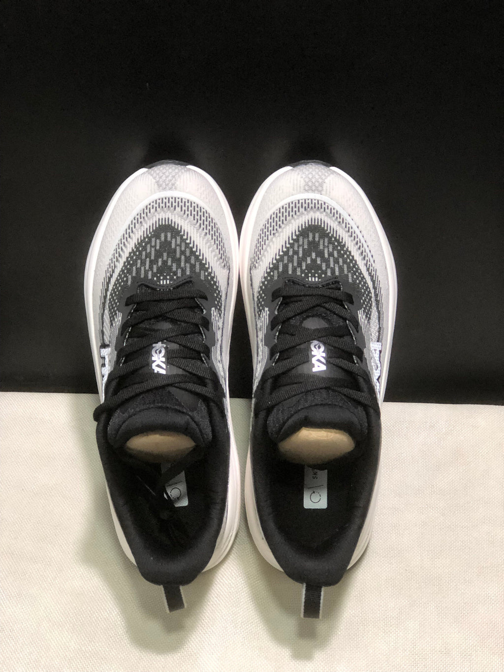 HOKA ONE ONE Skyflow Running Shoes