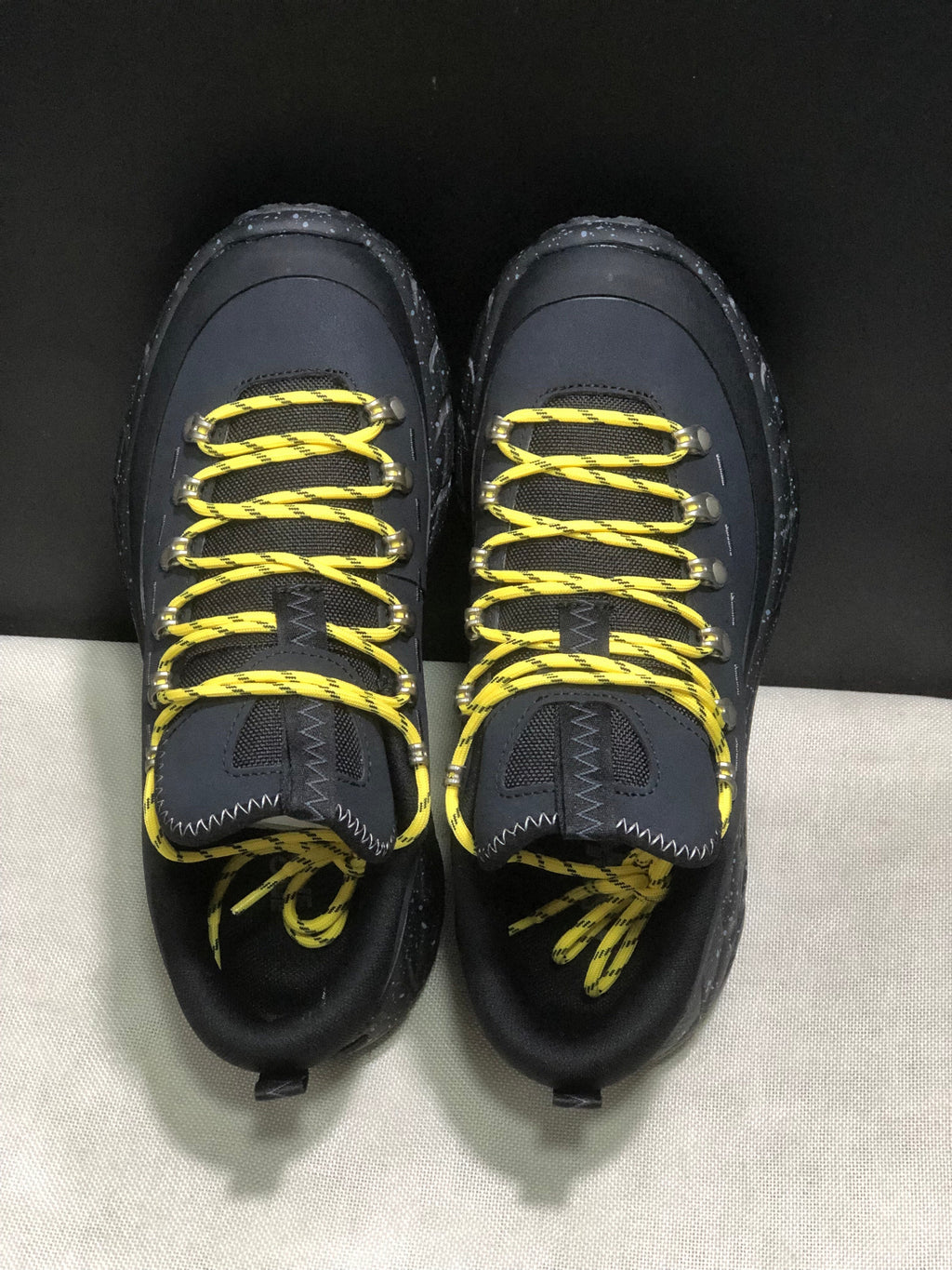 HOKA ONE ONE Tor Summit Sneakers