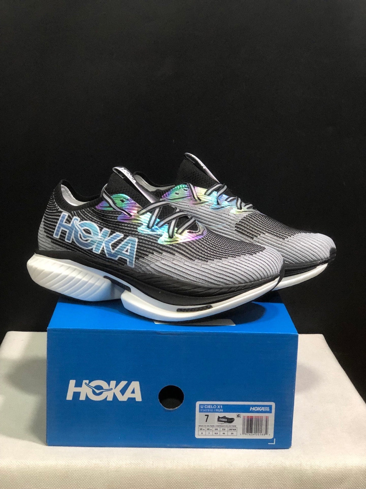 HOKA ONE ONE Cielo X1 Running Shoes