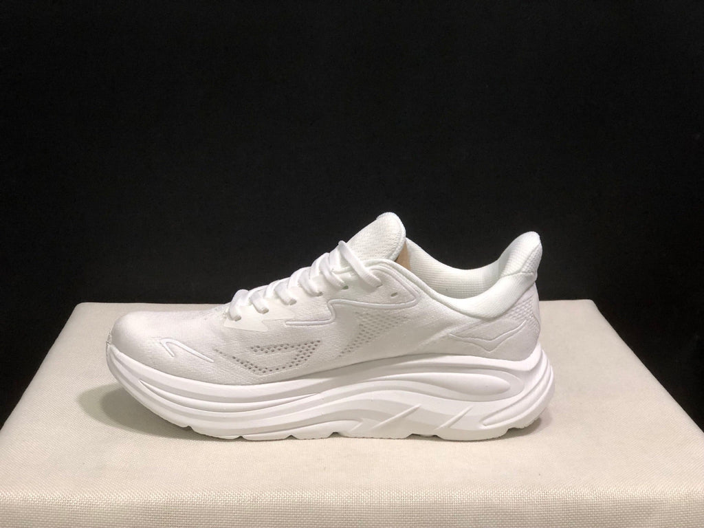 HOKA ONE ONE Clifton 10 Running Shoes