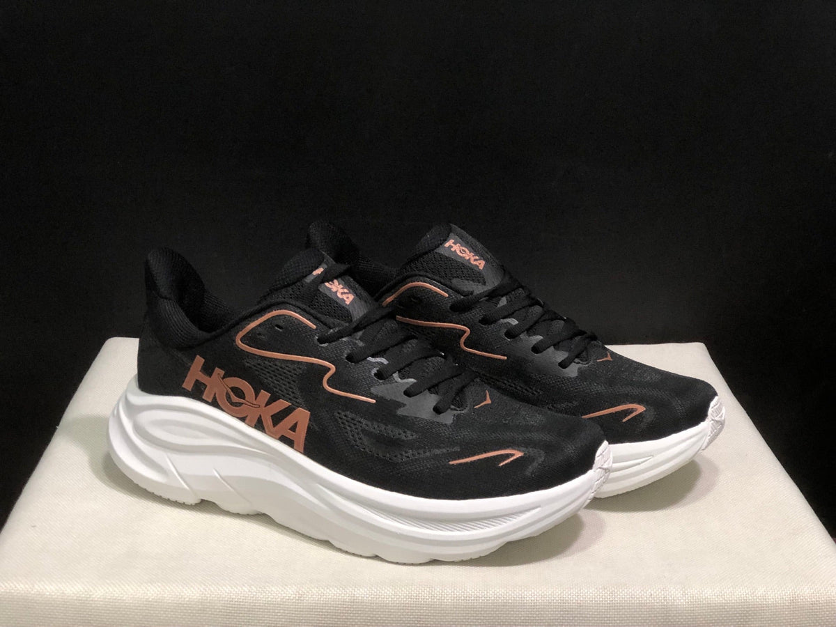 HOKA ONE ONE Clifton 10 Running Shoes
