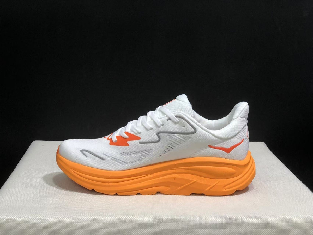 HOKA ONE ONE Clifton 10 Running Shoes