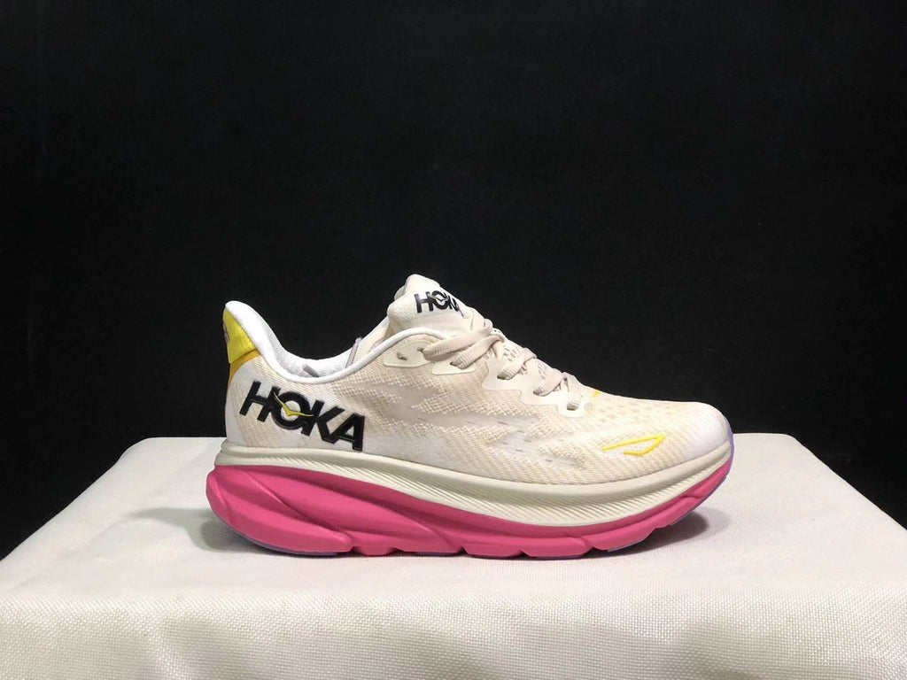 HOKA ONE ONE Clifton 9 Running Shoes