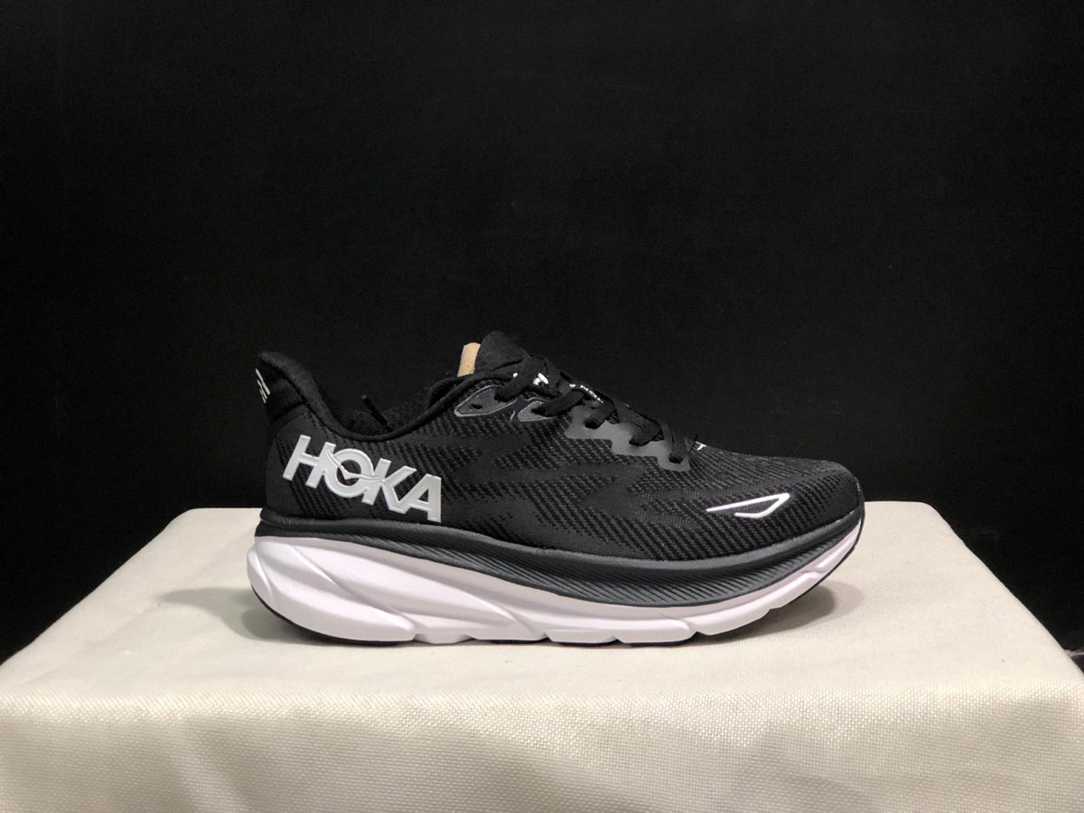 HOKA ONE ONE Clifton 9 Running Shoes