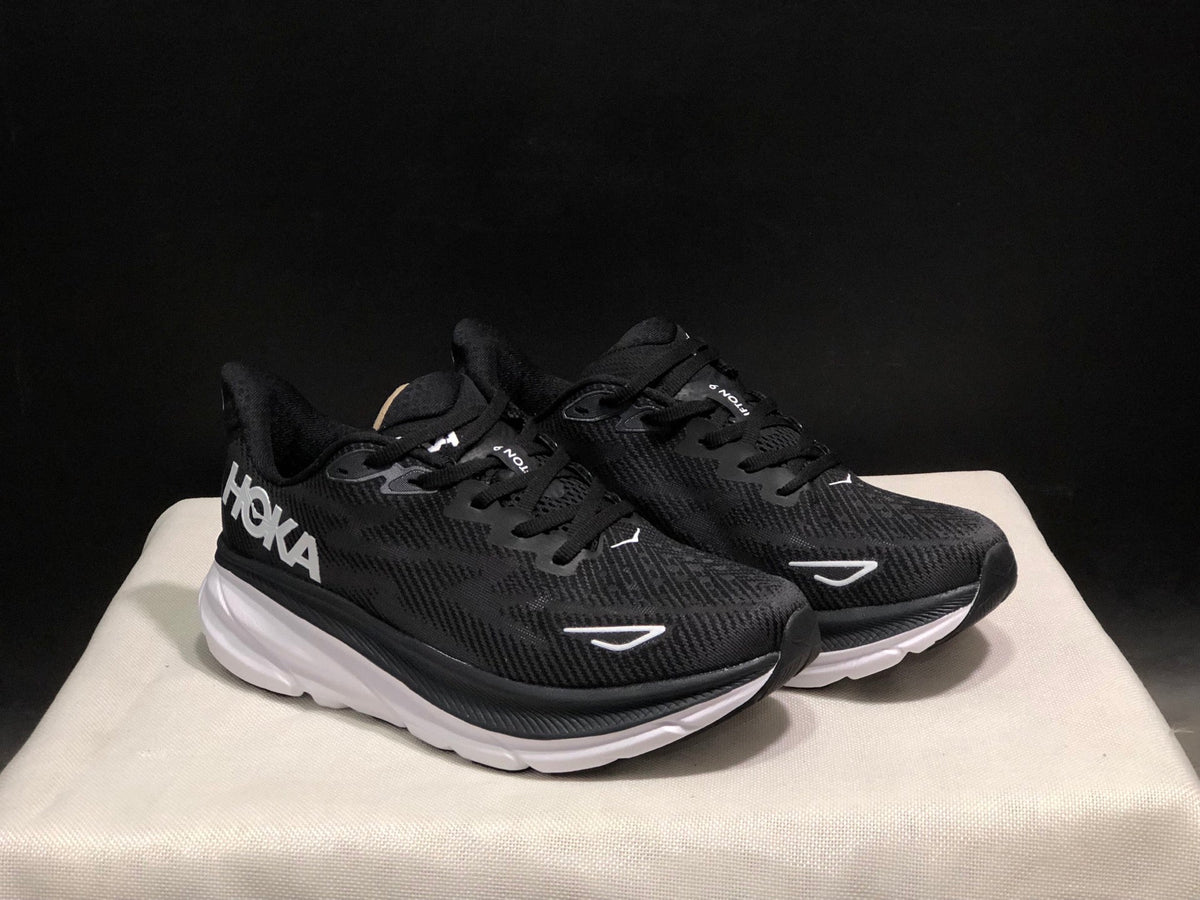 HOKA ONE ONE Clifton 9 Running Shoes