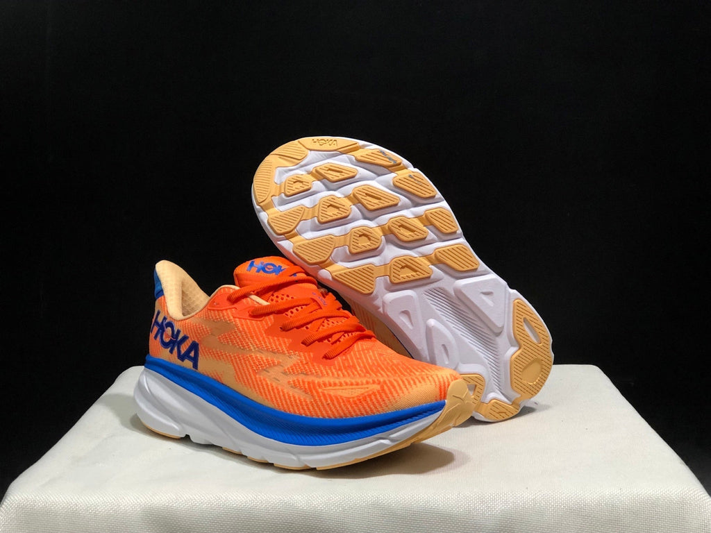 HOKA ONE ONE Clifton 9 Running Shoes