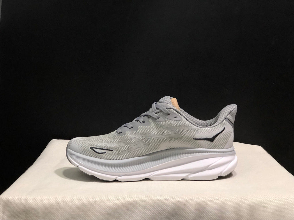 HOKA ONE ONE Clifton 9 Running Shoes